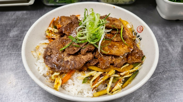 牛腱牛舌拌粉 / 拌飯 Mixed Beef Shank and Beef Tongue Rice Noodle or Rice (Spicy).