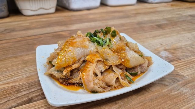 紅油牛百葉 Spicy Beef Tripe.