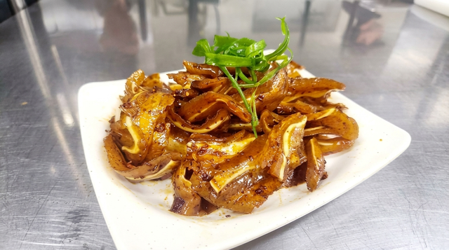 红油豬耳 Spicy Pig Ear.