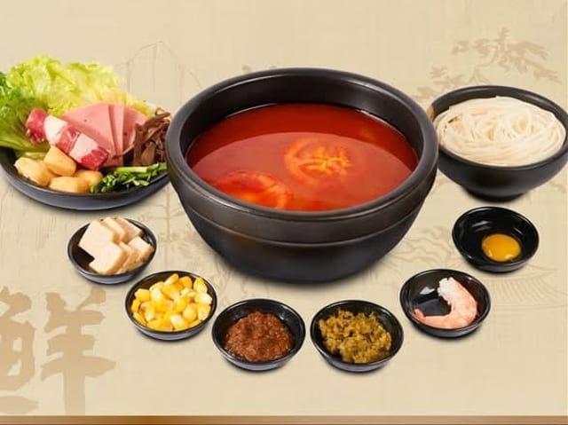 Tomato Rice Noodle Soup 蕃茄米線.