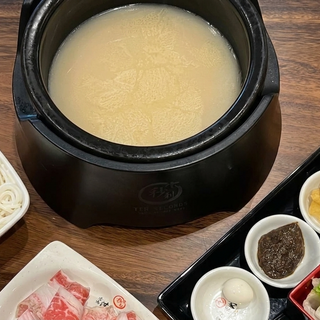 Original Pork Bone Rice Noodle Soup 原味過橋米線