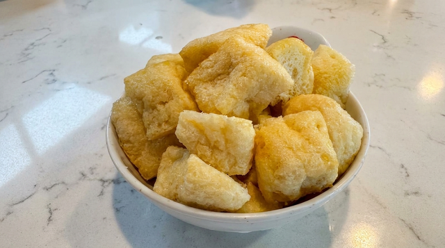 Blanched Tofu Puff 燙豆腐泡